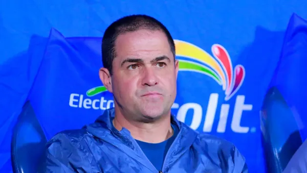 Acusan a André Jardine