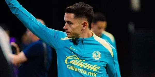 Álvaro Fidalgo con el América