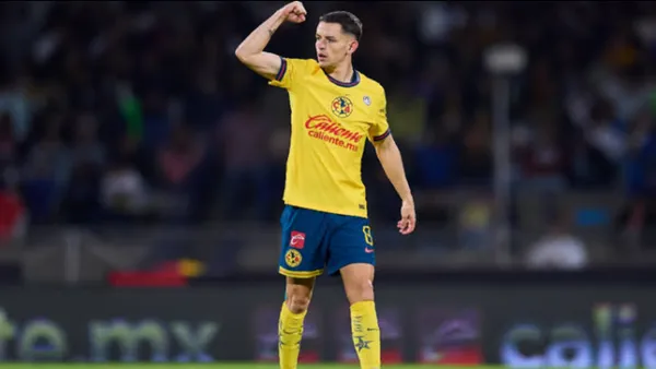 Álvaro Fidalgo en modo goleador - Foto: Mexsport