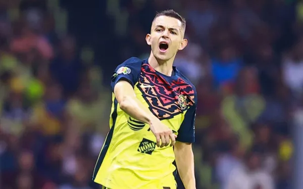 Álvaro Fidalgo podría salir de América gracias a su gran nivel.