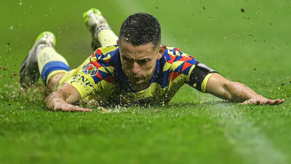 Álvaro Fidalgo se lesiona vs Cruz Azul