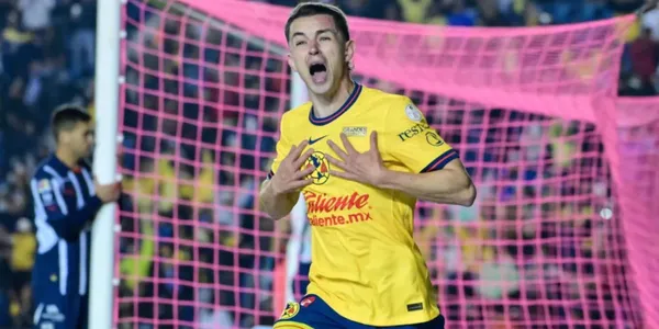 Álvaro Fidalgo tras su gol con el América (Fuente: Mexsport)