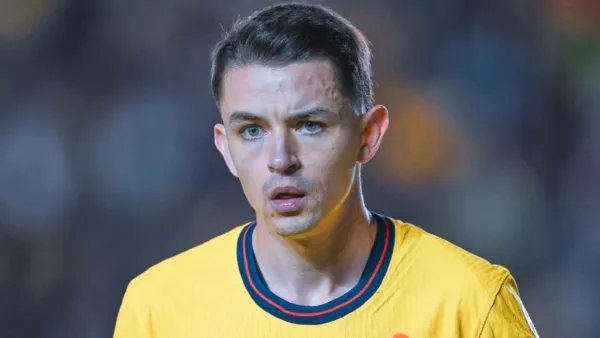 Álvaro Fidalgo y su arenga en el Club América.