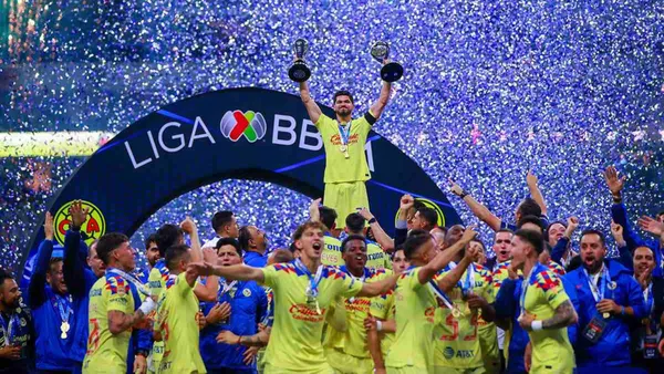 América celebrando el título