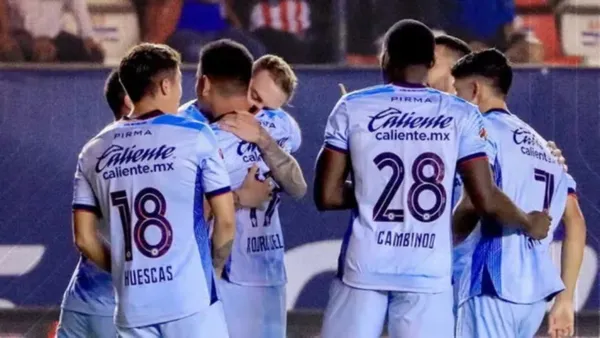 América iría a la carga por un ex Cruz Azul.