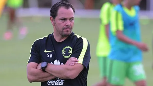 América tendría un tapado en la delantera.