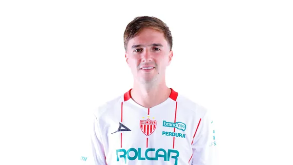 América tiene competencia por Palavecino.