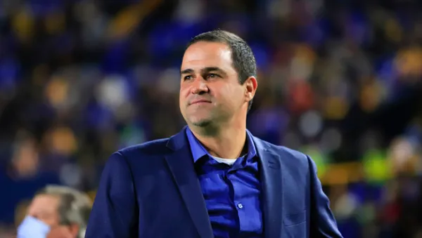 André Jardine debe exigir jerarquía.