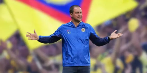 André Jardine, DT del América - Foto: Jam Media