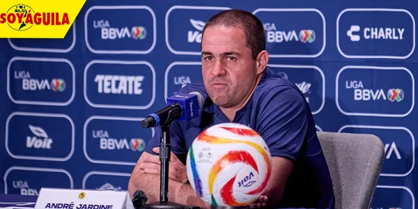 André Jardine en conferencia de prensa (Fuente: MEXSPORT)