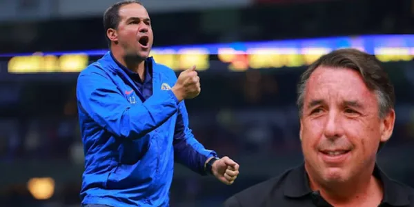 André Jardine festejandoi y a lado Emilio Azcárraga / Foto Getty