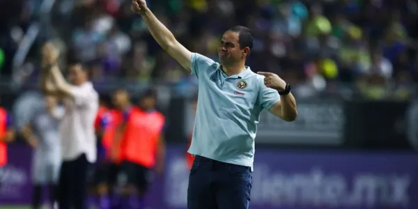 André Jardine se llevó los aplausos del público luego de su gesto técnico en el partido entre Mazatlán FC y América