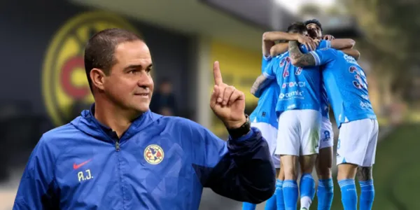 André Jardine y jugadores de Cruz Azul / Foto: MEXSPORT