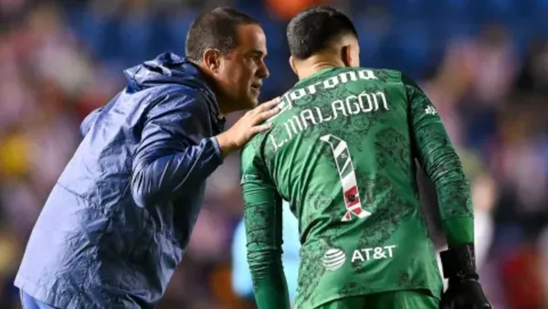 André Jardine y Luis Ángel Malagón - Foto: Imago