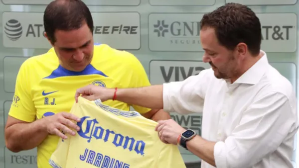 André Jardine y Santiago Baños