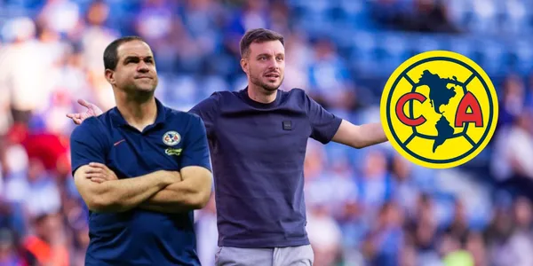 Anselmi y Jardine con el escudo de América/FOTO: Mexsport