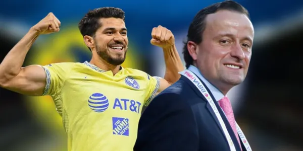 Arriola le entregó sus 3 balones de oro correspondientes al artillero azulcrema.