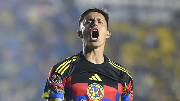 Brian Rodríguez anotó un golazo de falta.