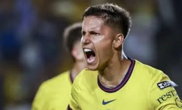 Brian Rodríguez festeja gol con el combinado del América (Fuente: Mexsports)