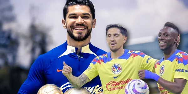 Casi todos los compañeros celebraron junto al ariete azulcrema por sus balones de oro.