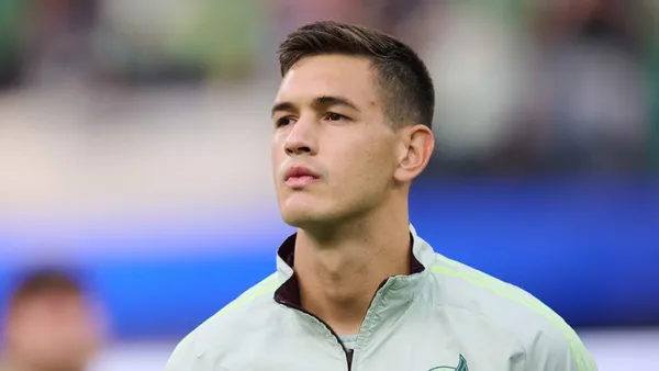 César Montes no llegaría al América.