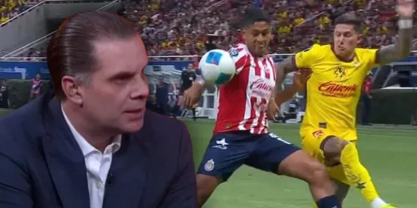 Christian Martinoli y polémica jugada / Foto: TV Azteca