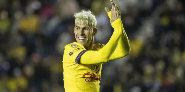 Cristian Calderón en el América (Fuente: MEXSPORT)