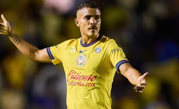 Dos Santos en un partido de la Liga MX (Fuente: Mexsports)