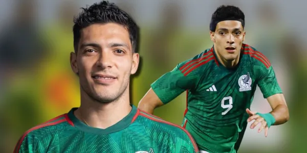 El actual delantero del Fulham quiere hacer historia con la Selección Mexicana.