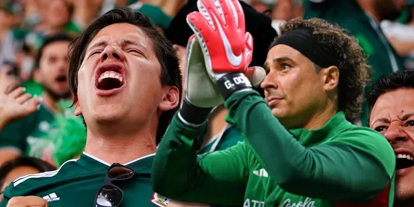 El arquero ex de las Águilas fue más que bien recibido por la hinchada.