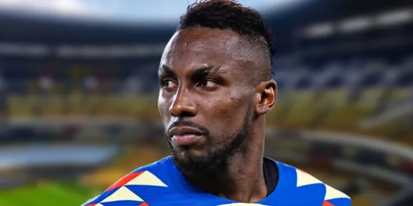 El colombiano sufrió un duro golpe en la segunda mitad.