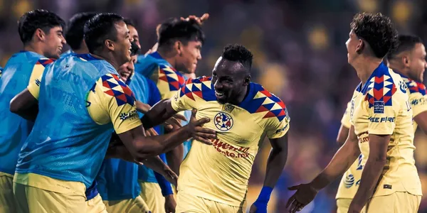 El delantero americanista ya puso el 2-0 frente a Chivas en Estados Unidos.