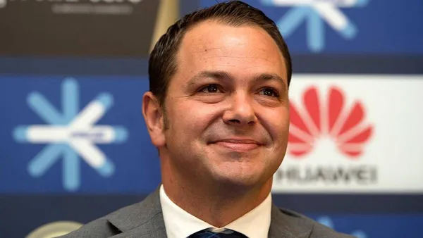 El directivo azulcrema cuenta con una fuerte carta para cerrar su último fichaje.