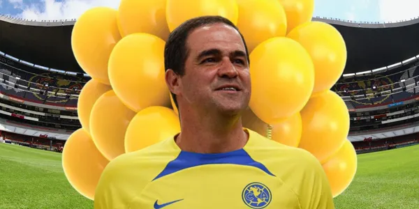 El director técnico se encuentra festejando su cumpleaños número 45.