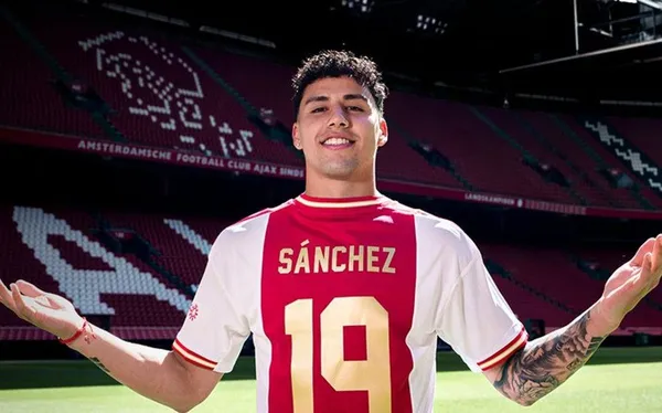 El ex lateral de las águilas del América confesó el motivo de su salida al Ajax