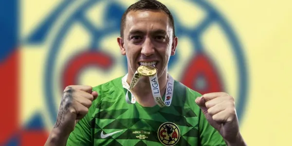 El guardavallas desmintió la información, pero dejó abierta la posibilidad de volver.