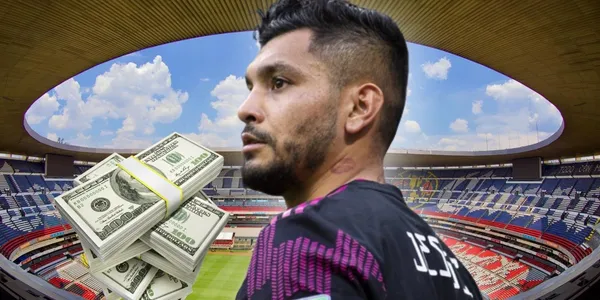 El jugador del Sevilla dijo que está abierto a estuchar ofertas del balompié nacional.