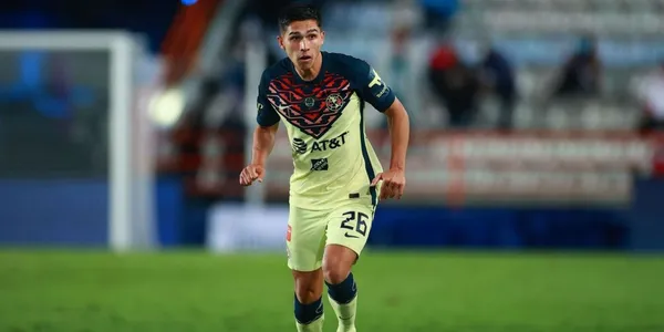 El lateral del América viviría sus últimos momentos con el club