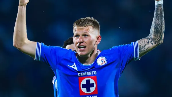 El polaco de Cruz Azul está en la mira del América para el Clausura 2026.