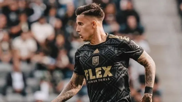 El último refuerzo americanista se aleja cada vez más.