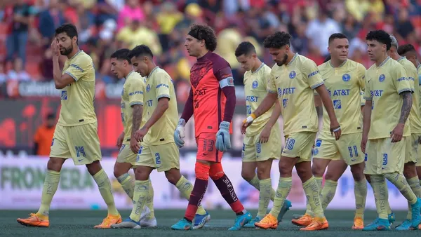 En América comienzan los problemas no solo en la cancha, también en el vestidor.