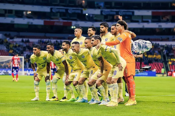 En América hay jugadores que no están al parejo de sus compañeros y por eso pederían su lugar.