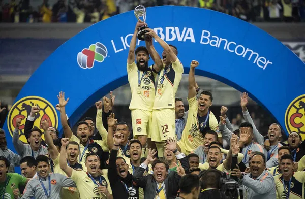 En América hemos tenido a varios futbolistas que terminan por traicionar al club.