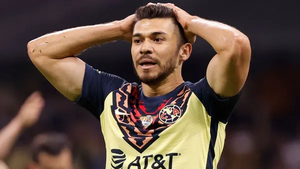 Es una realidad que los días de felicidad de Henry Martín se han terminado y no solo con las águilas del América eso sucede sino también con la Selección Mexicana.