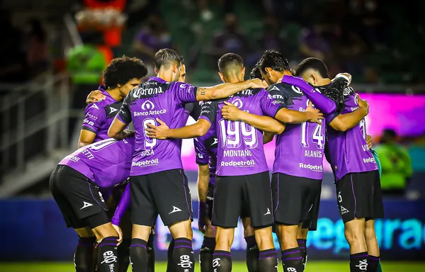 Este ex jugador de las águilas quería mostrarse pero terminó exhibido