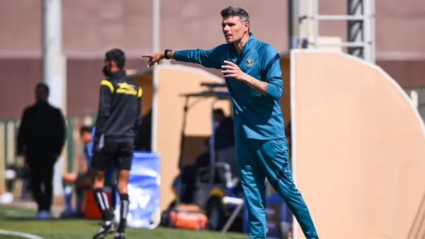 Fernando Ortiz continúa con la pretemporada al frente del América con muchas dudas.