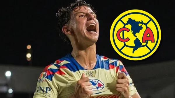 Festejando un gol con el América.