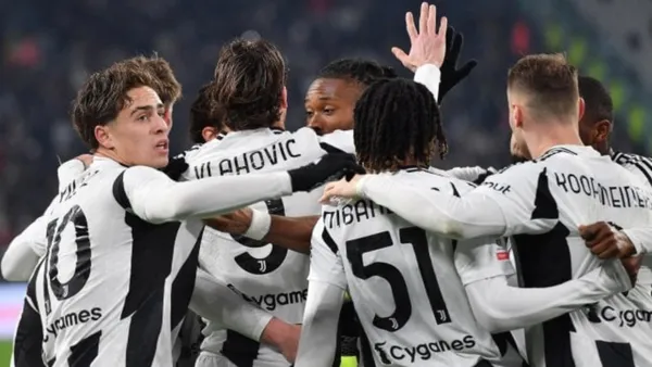 Figura de la Juventus sobre el América.