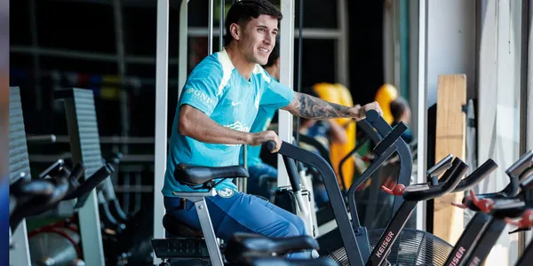 Foto: Kevin Álvarez en el gimnasio (Club América)