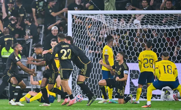 Gol del empate de LAFC (Fuente: Mexsports)